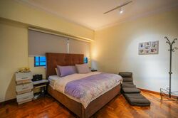 Kew Gate (D16), Terrace #459684811